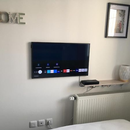 Chambre Privee Proche Disney Disponible De 19H A 10H Montévrain Exteriér fotografie